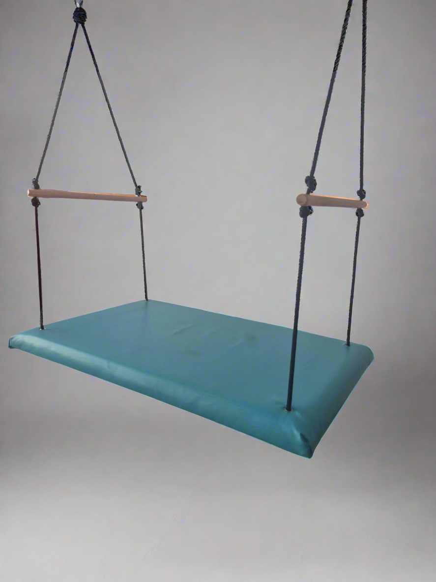 PLATFORM SWING