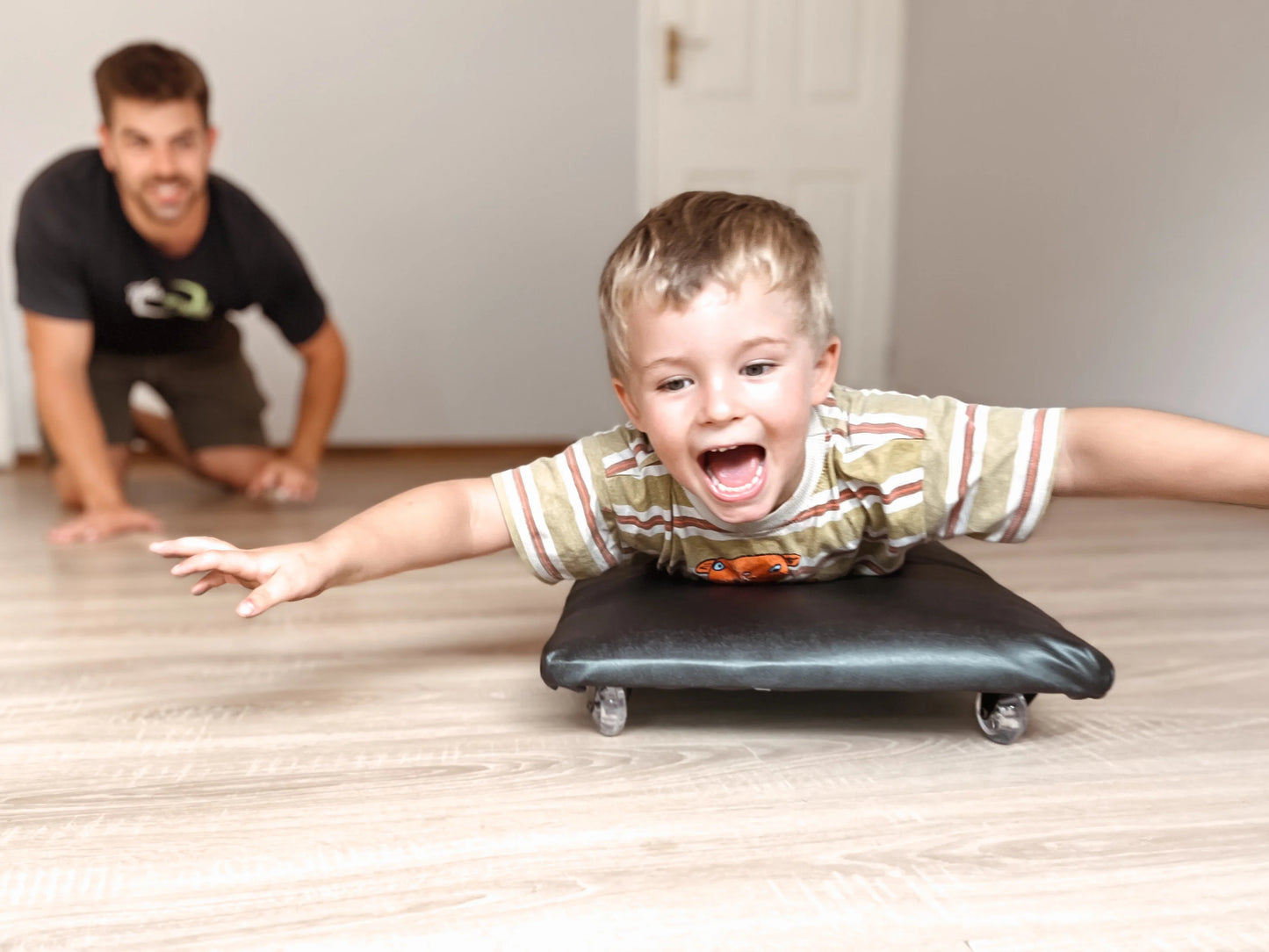 SCOOTER BOARD