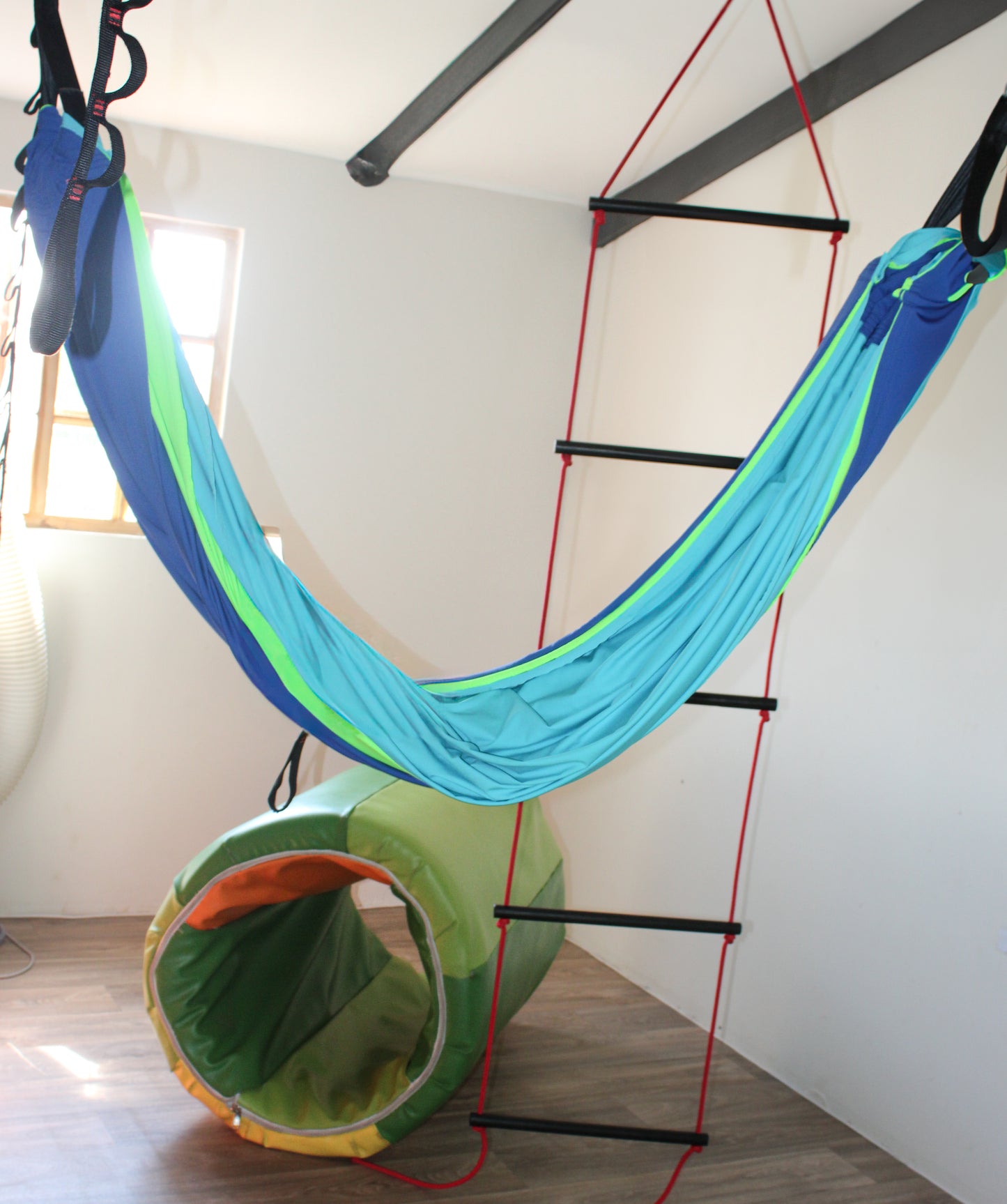 2 POINT SPANDEX HAMMOCK